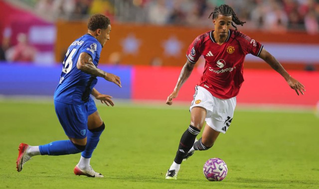 莱尼·约罗：曼联防线的未来之星，季前赛已展现统治力