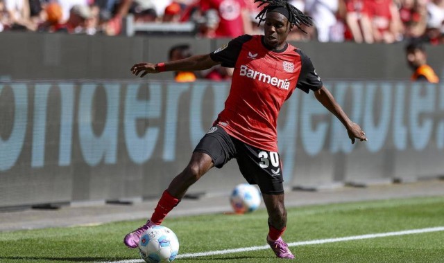 曝弗林蓬超值转会费竟还分三期 利物浦制服组满分预警