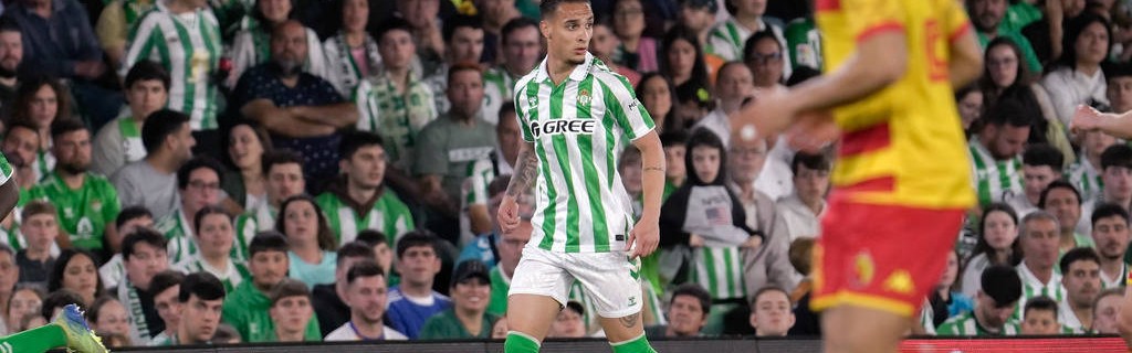 西甲豪门询价曼联弃将，贝蒂斯希望留下状态火热的巴西边锋