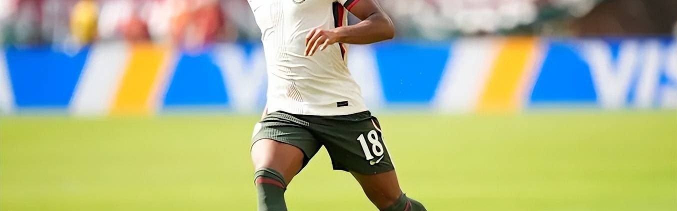 切尔西降价兜售恩昆库，瞄准引进西蒙斯，英超德甲多队竞购