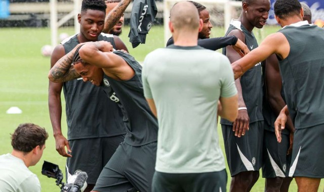 欧足联官方：切尔西巴萨等俱乐部因财务违规被罚款