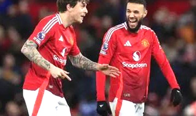 曝曼联半场换人内幕！后防两人紧急离场回家，阿莫林证实球员无恙