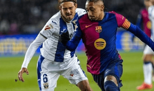 5000万欧级飞翼拒绝英超诱惑！拉菲尼亚表忠心：弗里克让我愿为巴萨死磕