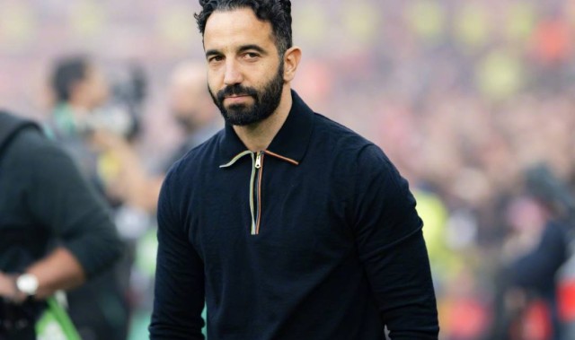 0-2不敌西汉姆联，曼联遭遇双重打击，阿莫林又造2大耻辱纪录！