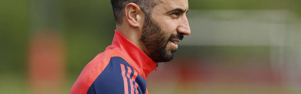 欧联杯冠军=安慰奖？曼联主帅阿莫林“豪言”引爆！内维尔急了：这太重要了！