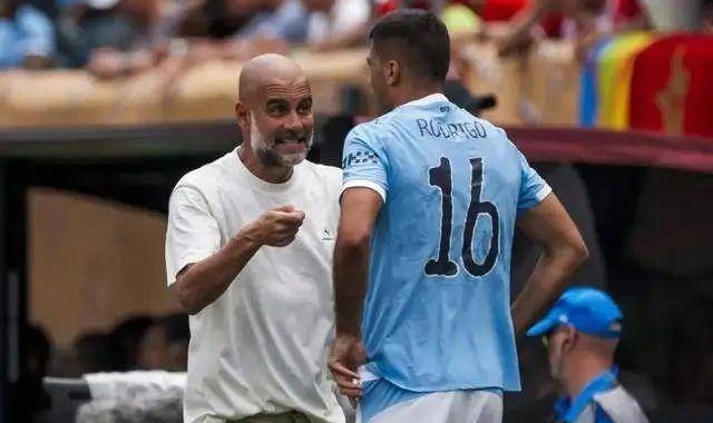 曼城4000万镑紧急回购门将，两大主力集体出走！22岁新星能顶住吗