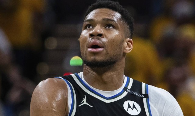 Shams:经过一夏天探索 字母哥将留在雄鹿开启新赛季